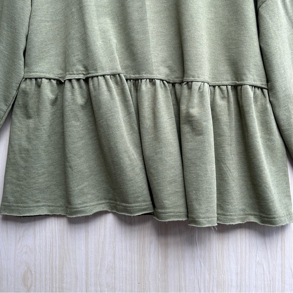 SISTER MARY Emma Floral Multicolored Embroidered Green Oversized Top Sz S/M - Picture 9 of 14